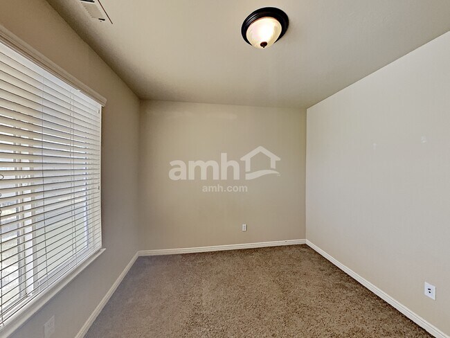 Building Photo - 4778 Wilson Way