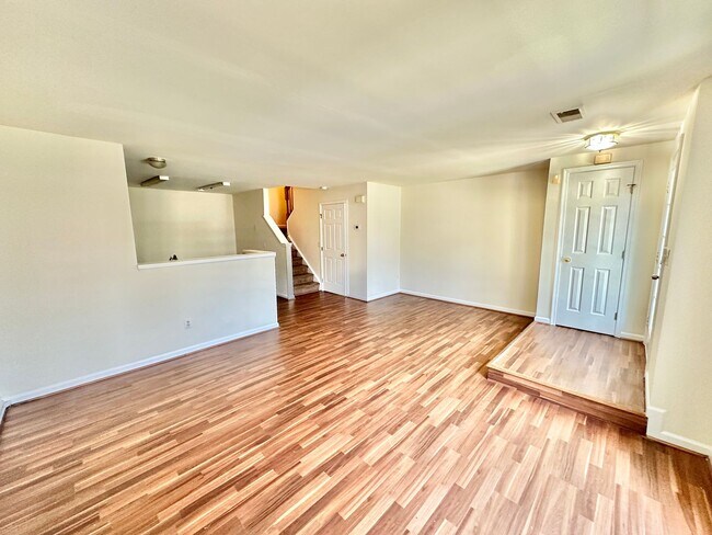 Building Photo - 9334 Witch Hazel Way