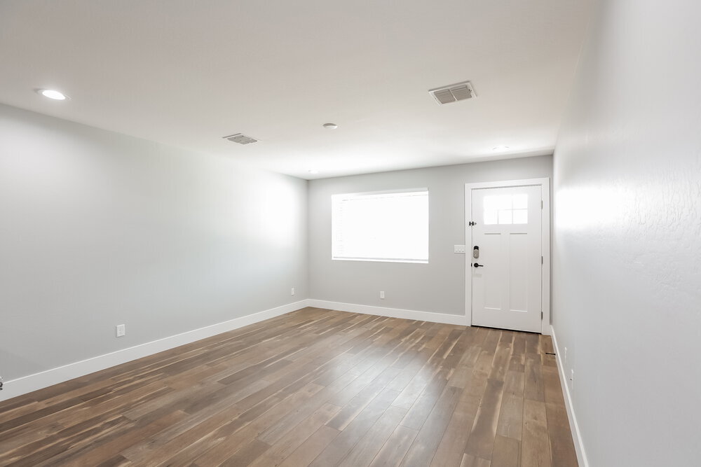 Building Photo - 3862 W Tamarisk St