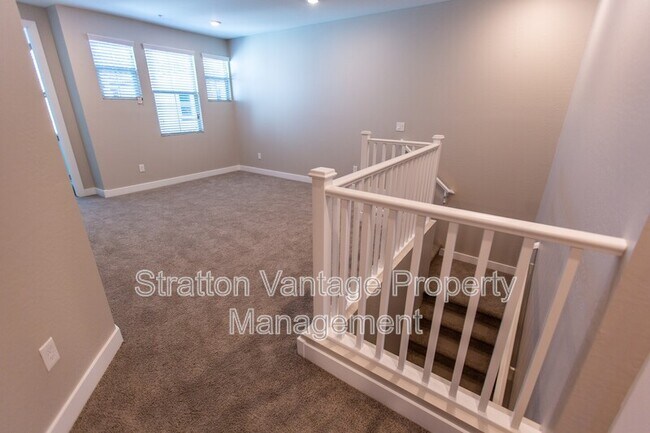 Building Photo - 3855 S McQueen Rd