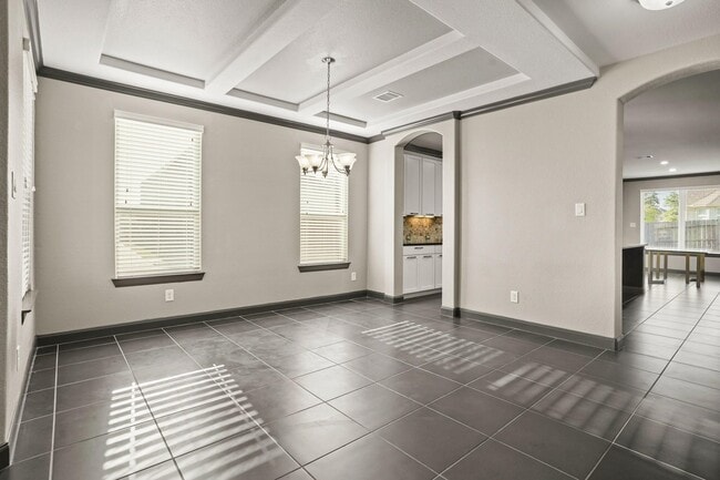 Building Photo - 14105 N Lake Branch Ln