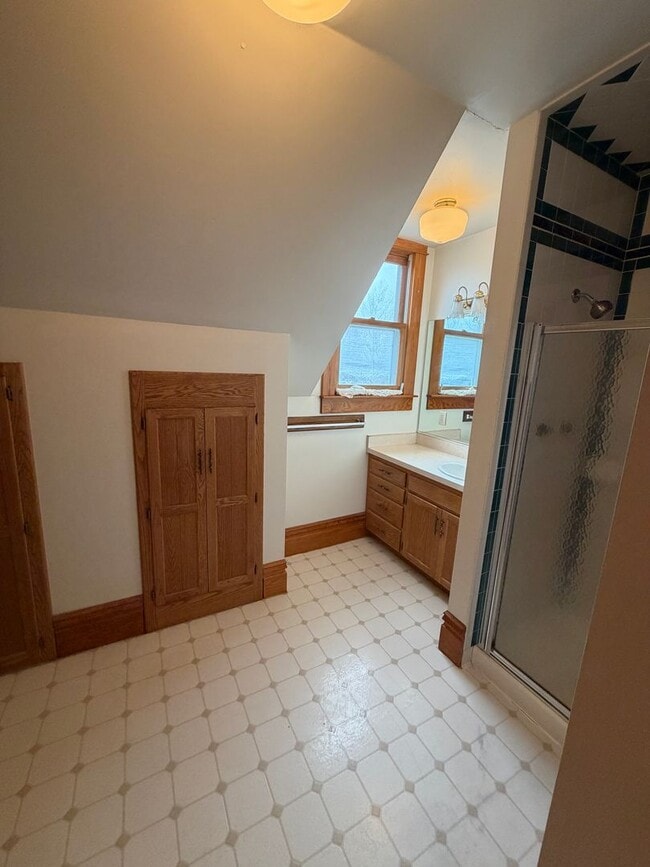 Building Photo - 800 S 9th St