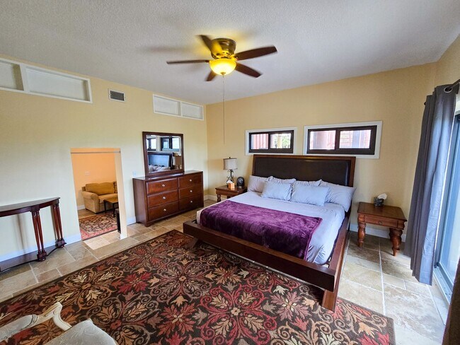 Building Photo - OCEANFRONT FURNISHED ANNUAL ONE BEDROOM ONE BATH