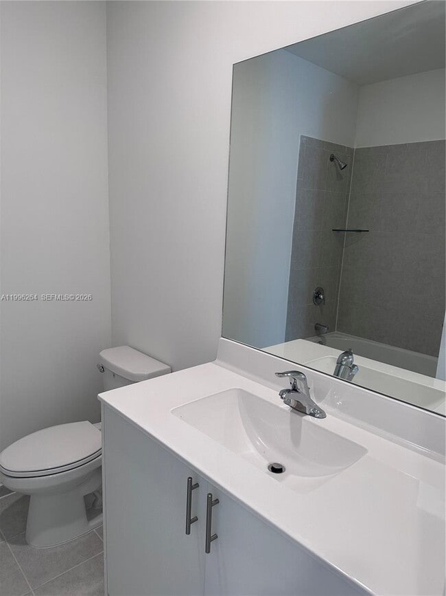 Building Photo - 2671 SE 10th St