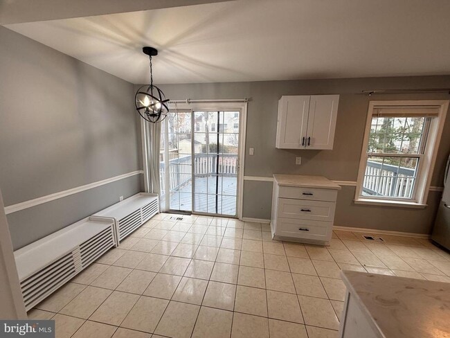 Building Photo - 2851 Bowes Ln