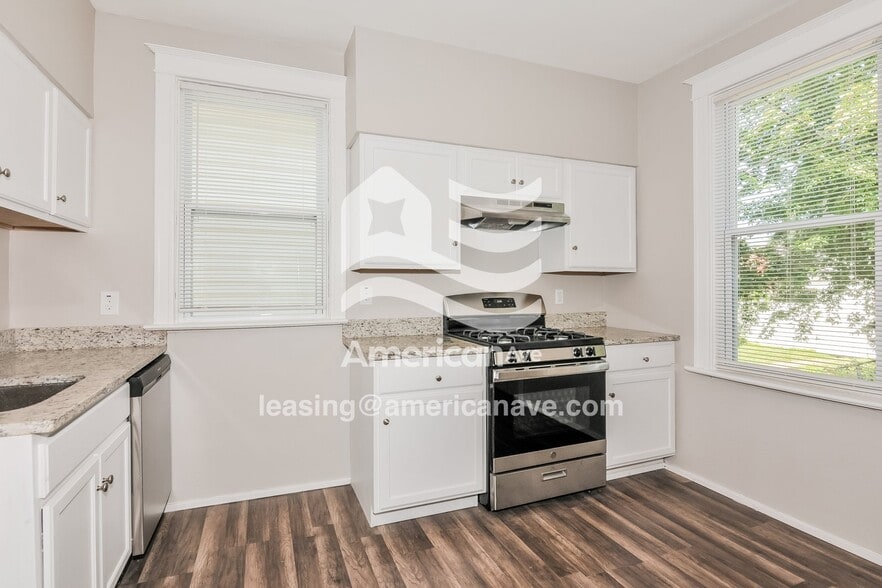 Building Photo - 4363 Neosho St