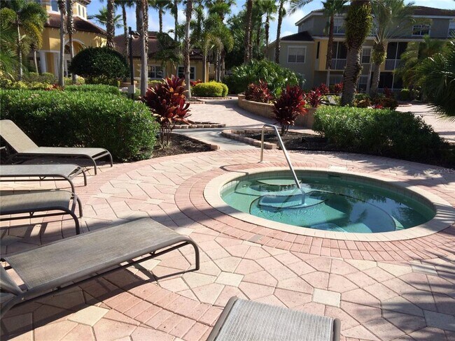 Building Photo - 5600 Bentgrass Dr
