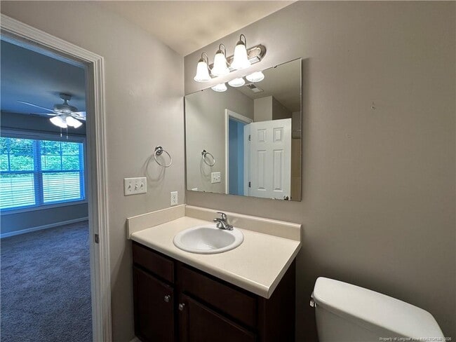 Building Photo - 240 Collinwood Dr