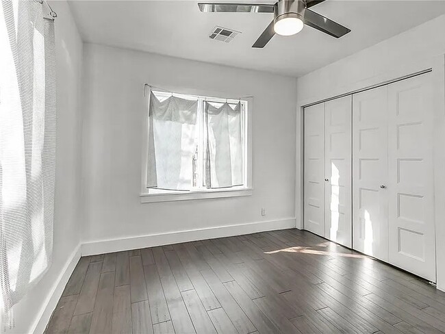 Building Photo - 1820 NW 37th St
