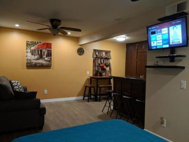 Building Photo - 3732 Oak Creek Dr