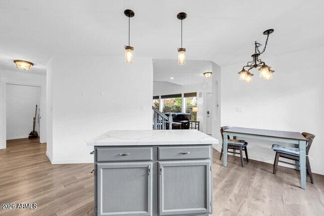 Building Photo - 8841 S 51st St