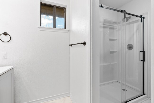 Building Photo - 7009 Bevington Dr