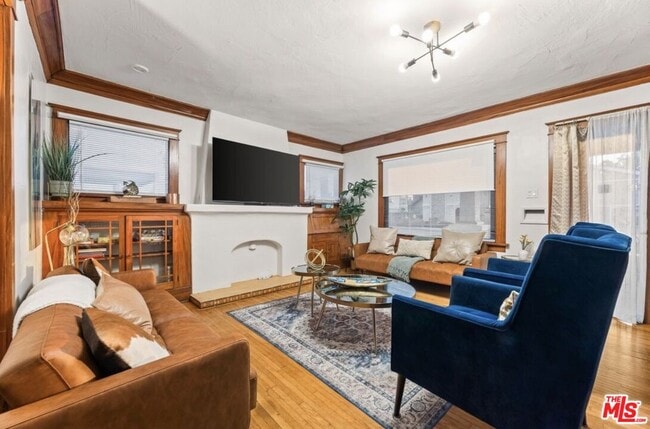 Building Photo - 736 Redondo Ave