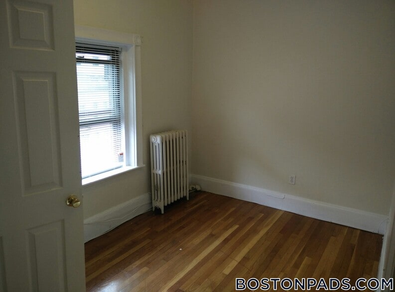 Building Photo - 41 Bay State Rd