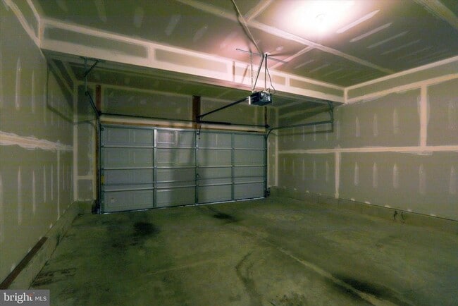 Building Photo - 6981 Linden Ave