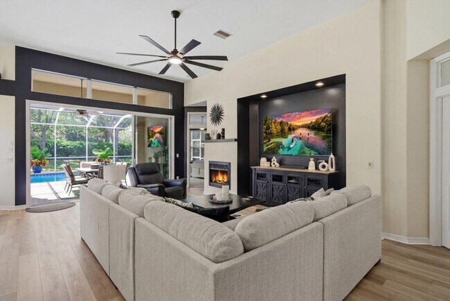 Building Photo - 1020 W Rollingwood Ct