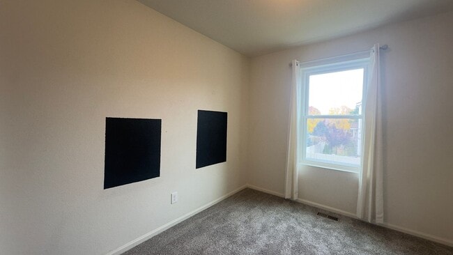 Building Photo - Great House in Thompson River Crossing