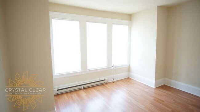 Building Photo - 416 McCabe Ave