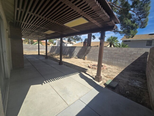 Building Photo - Get $2125 Off of May 2026 if you move in by 3/31 Spacious 4 Bedroom Home with 2 Car Garage