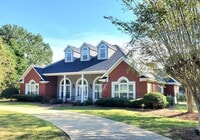 Building Photo - 107 Edinburgh Way