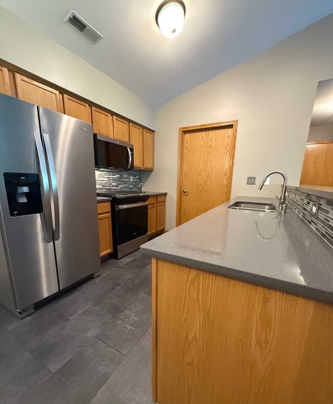 Building Photo - 1320 Lindsay Way