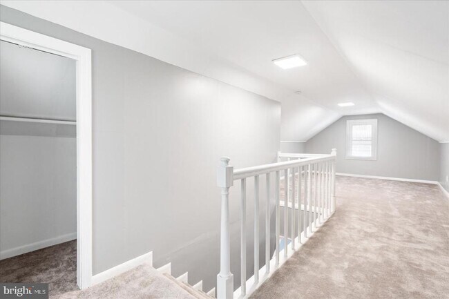 Building Photo - 303 Miles Rd