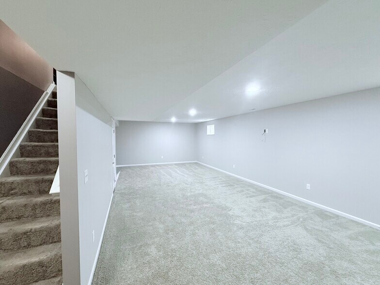 Building Photo - 3117 W Millstone Dr