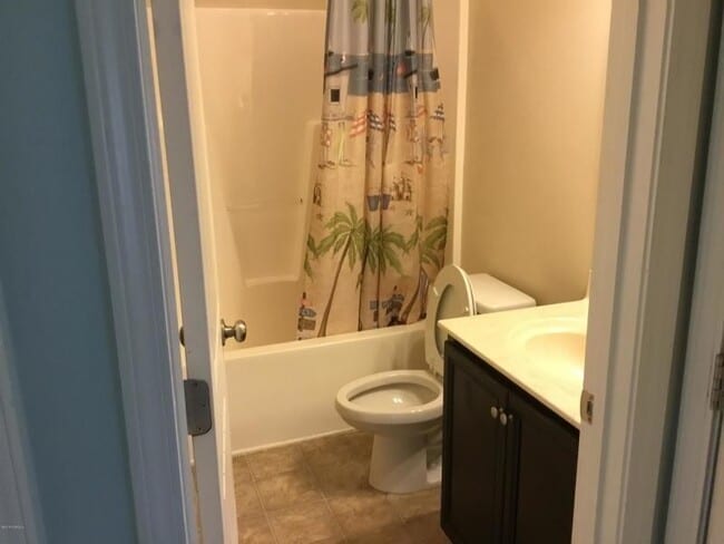 Building Photo - 3 Bedroom 2 Bath in Richlands