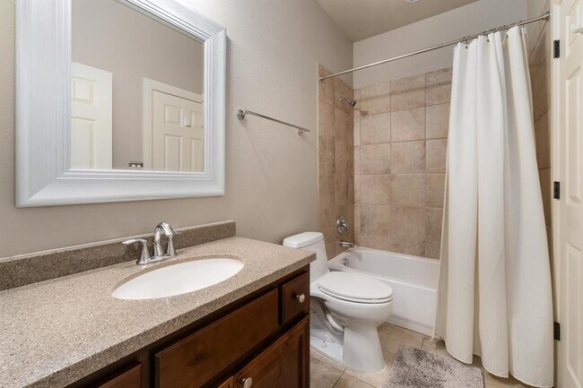 Building Photo - 15509 Boulder Heights