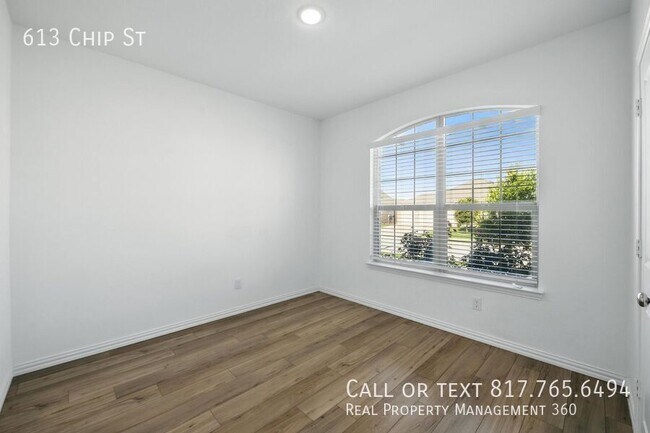 Building Photo - 613 Chip St