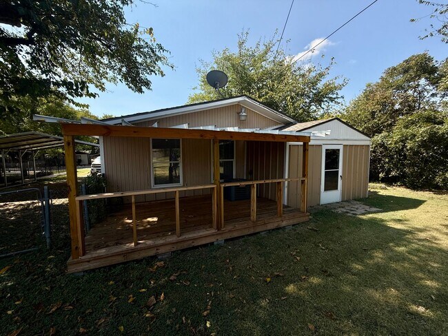 Building Photo - For Rent – 2 Bedroom, 1 Bath Home in Westland, Fort Worth!