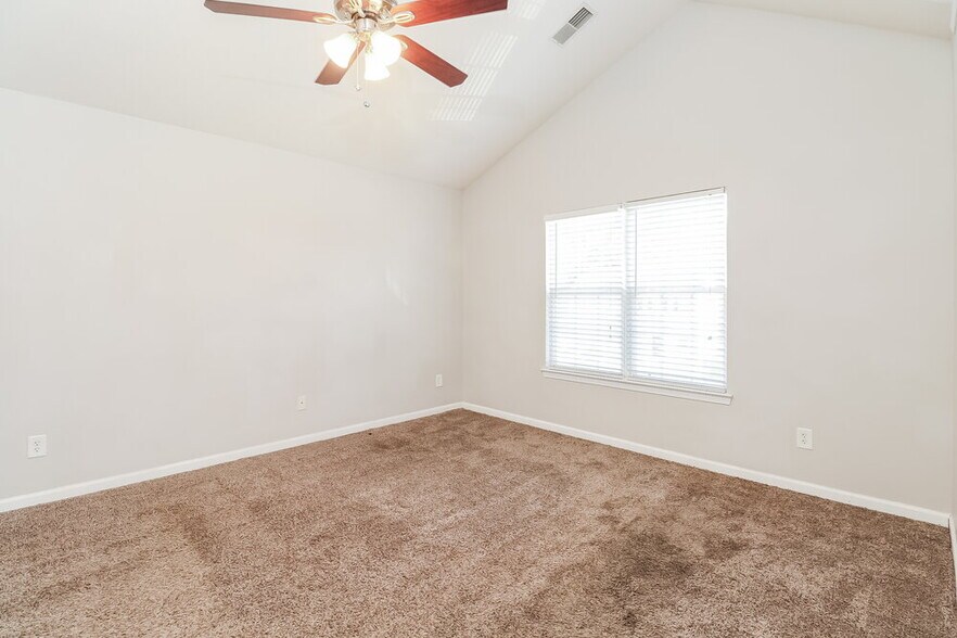 Building Photo - 3825 Broadwater Ct
