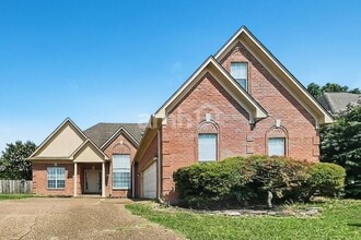 Building Photo - 4528 Brighton Cir