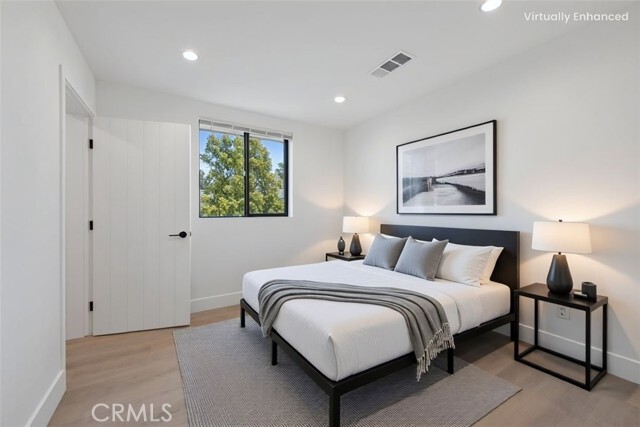 Building Photo - 4810 Mascot St