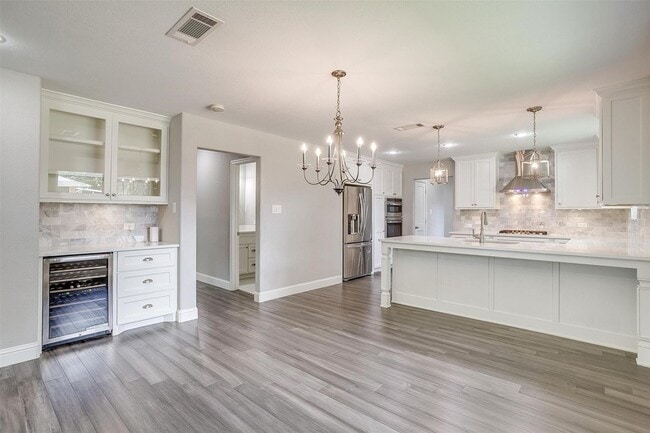 Building Photo - 603 Bondstone Dr