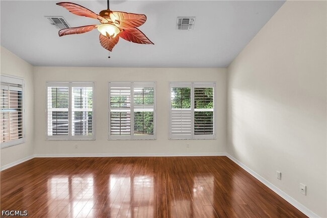 Building Photo - 22203 Seashore Cir