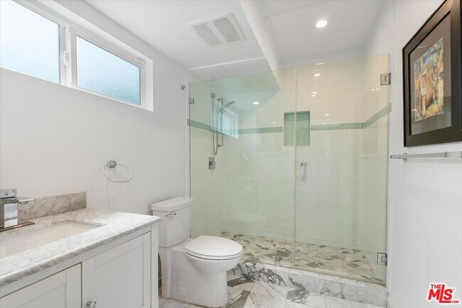 Building Photo - 5528 Marburn Ave
