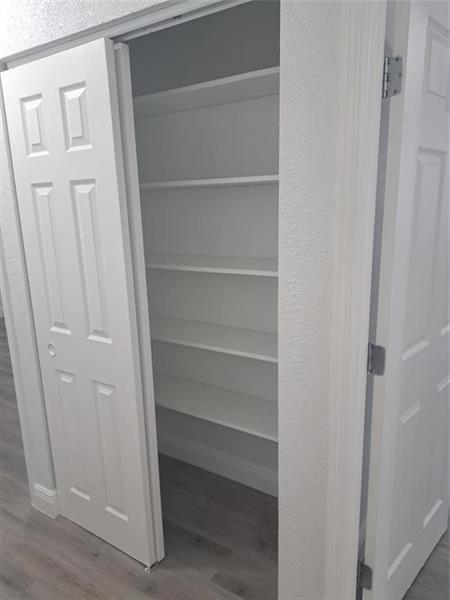 Building Photo - 980 SW 76th Ave