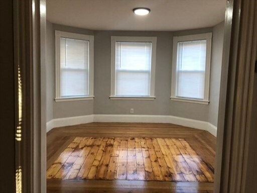 Building Photo - 50 Kirtland St