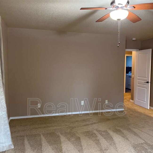 Building Photo - 2235 NW 15th St