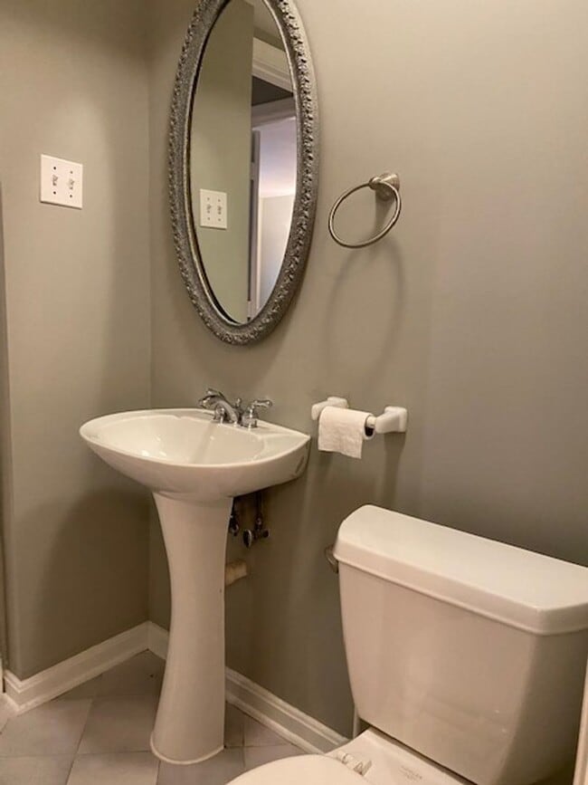 Building Photo - Single Family Home in Reston