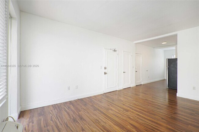 Building Photo - 320 80th St