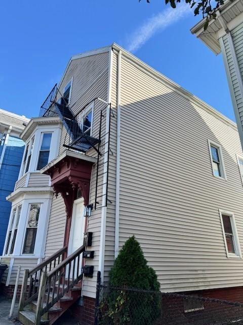 Building Photo - 365 Wickenden St
