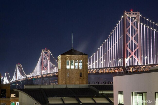 Building Photo - 201 Folsom St