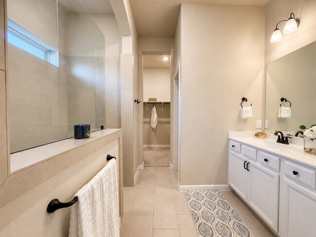 Building Photo - 7363 Lake Arrowhead Ln