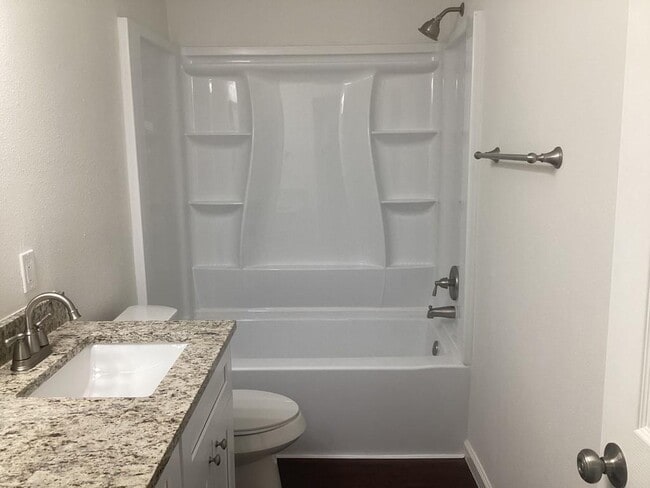 Building Photo - 9023 Grand Villa Ln