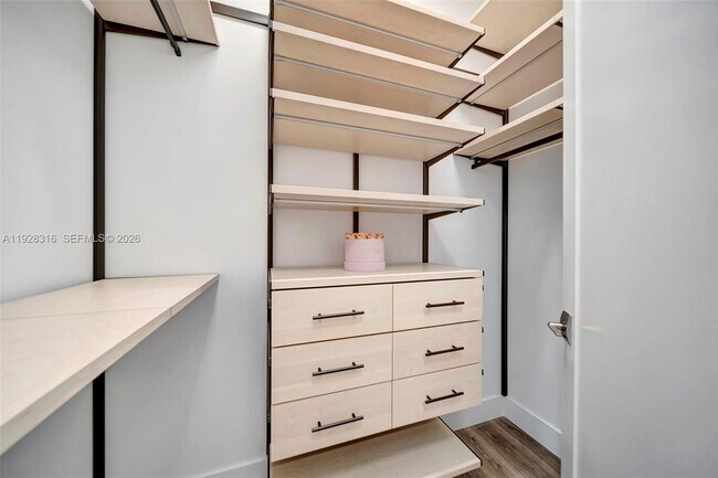 Building Photo - 1454 NW 23rd St