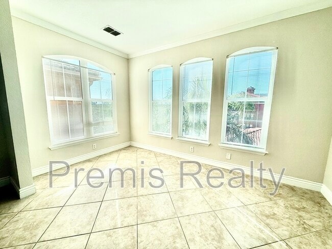 Building Photo - 2721 Via Murano