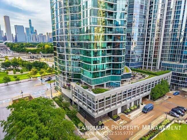 Building Photo - 1201 S Prairie Ave
