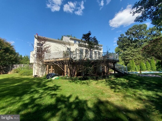 Building Photo - 20960 Capilano Ct